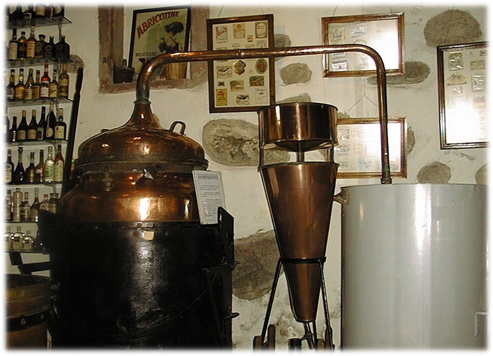 Fransk destillationsapparat.